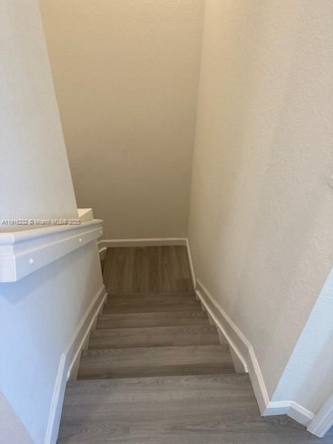 For Rent: $3,390 (3 beds, 2 baths, 1507 Square Feet)