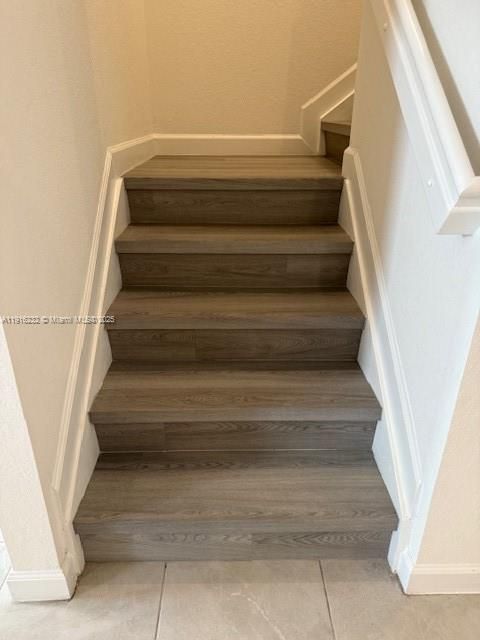 For Rent: $3,390 (3 beds, 2 baths, 1507 Square Feet)