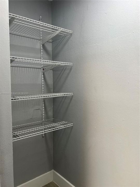 For Rent: $2,900 (3 beds, 2 baths, 1276 Square Feet)