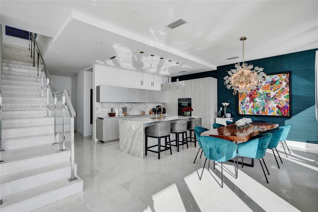 For Rent: $27,500 (4 beds, 4 baths, 2915 Square Feet)