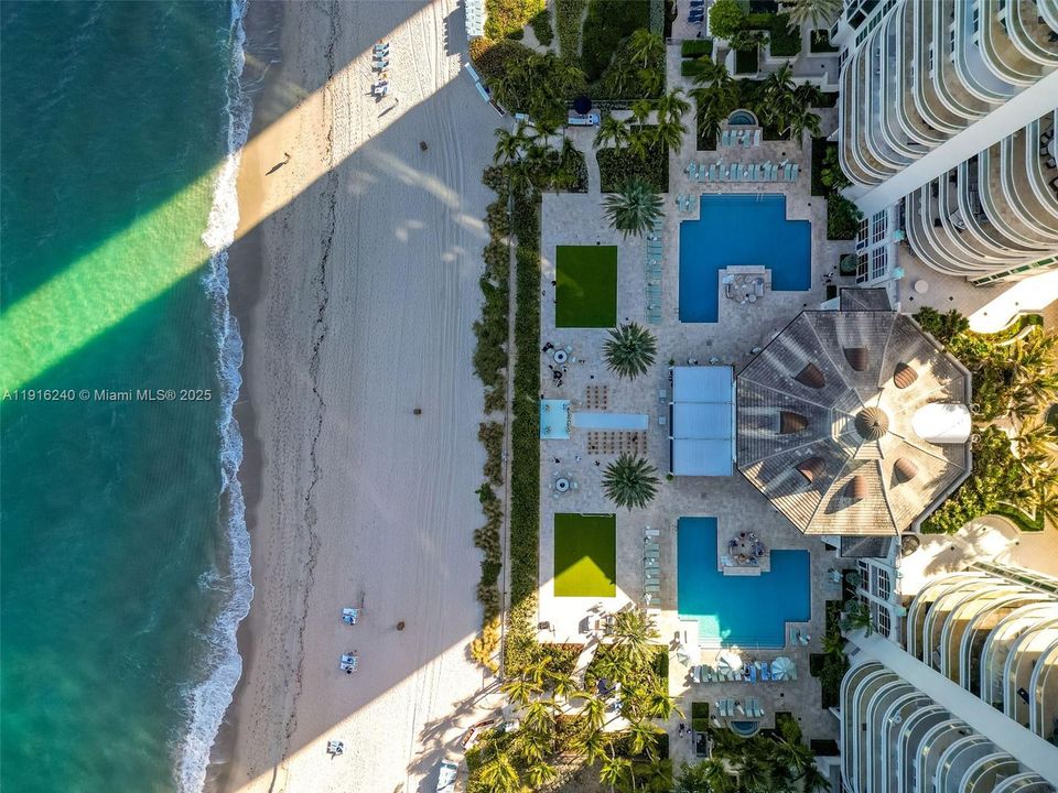 For Sale: $2,570,000 (2 beds, 2 baths, 2245 Square Feet)