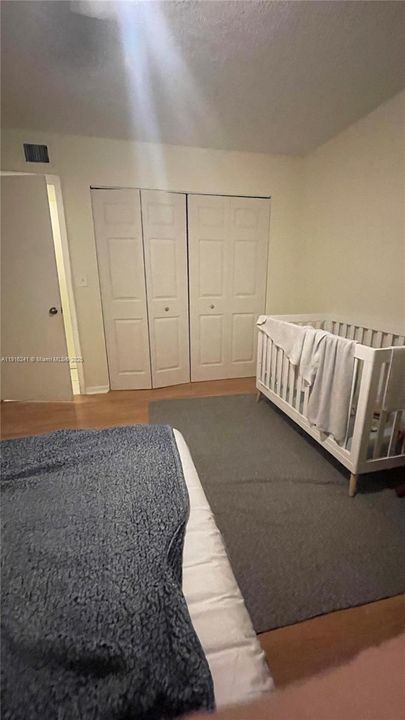 For Sale: $205,000 (2 beds, 2 baths, 834 Square Feet)