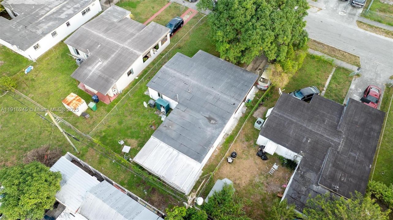 待售: $440,000 (3 贝兹, 2 浴室, 1049 平方英尺)