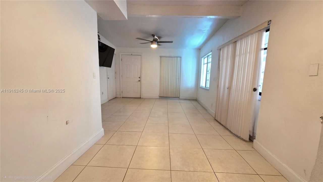 待售: $440,000 (3 贝兹, 2 浴室, 1049 平方英尺)