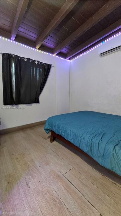 待售: $440,000 (3 贝兹, 2 浴室, 1049 平方英尺)