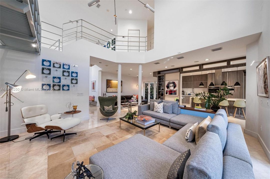 For Sale: $3,200,000 (6 beds, 5 baths, 3994 Square Feet)