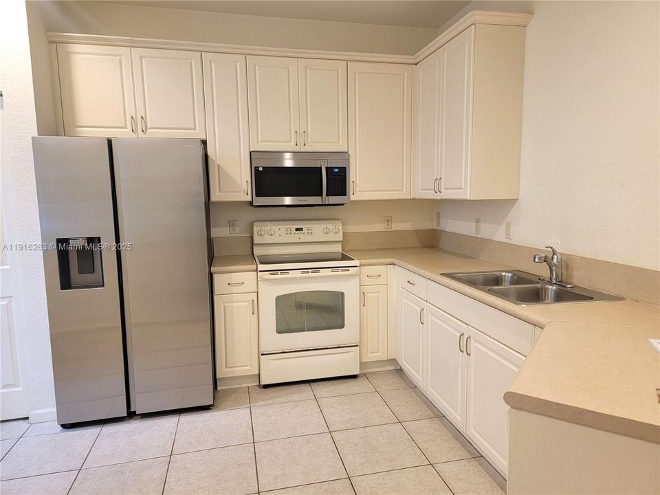 For Sale: $269,900 (4 beds, 2 baths, 1882 Square Feet)
