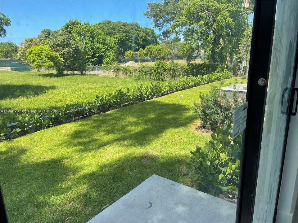 For Rent: $3,400 (3 beds, 2 baths, 0 Square Feet)