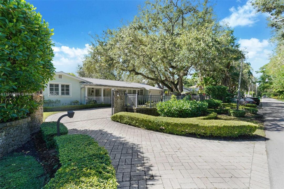 Activo con contrato: $3,900,000 (0.43 acres)