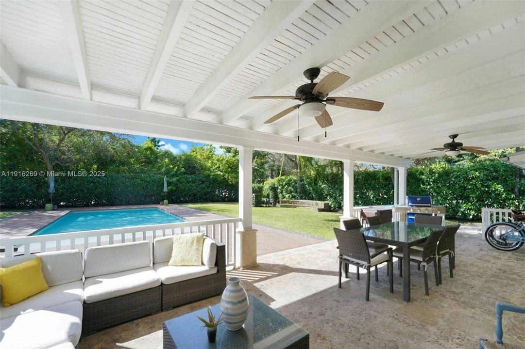 Activo con contrato: $3,900,000 (0.43 acres)