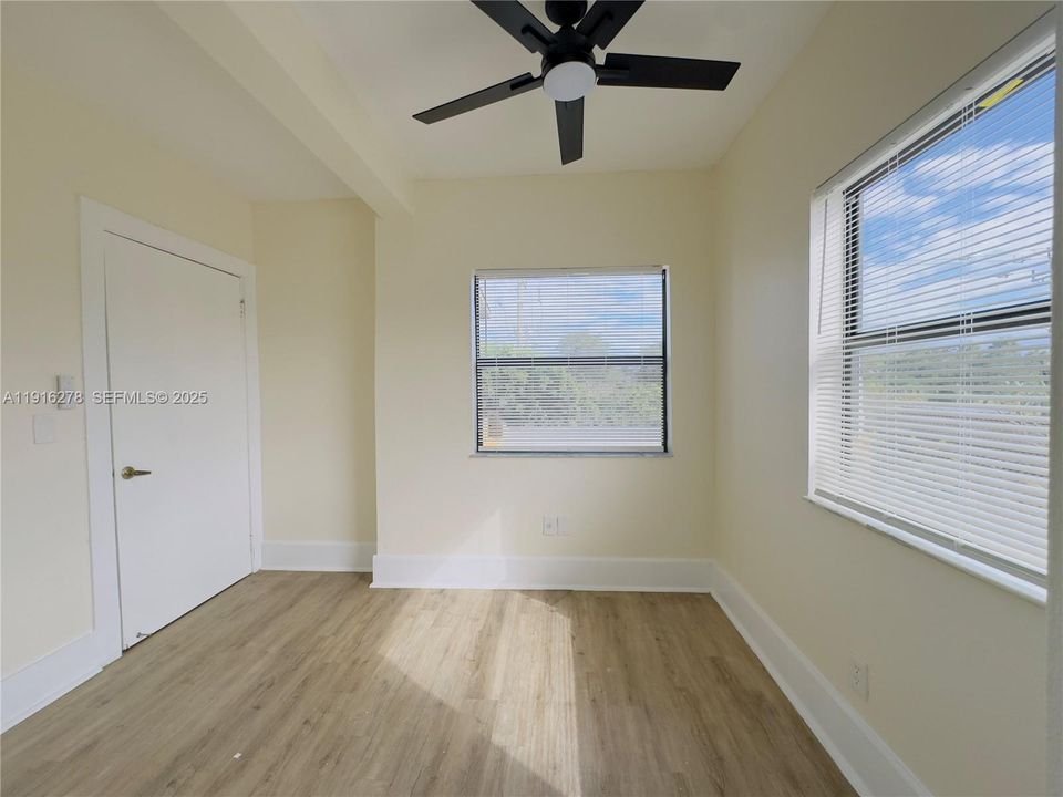 For Rent: $2,150 (2 beds, 1 baths, 1028 Square Feet)