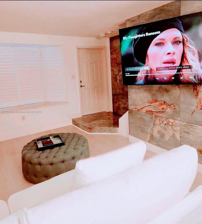 For Sale: $518,777 (2 beds, 2 baths, 1152 Square Feet)