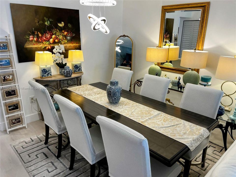 For Sale: $518,777 (2 beds, 2 baths, 1152 Square Feet)