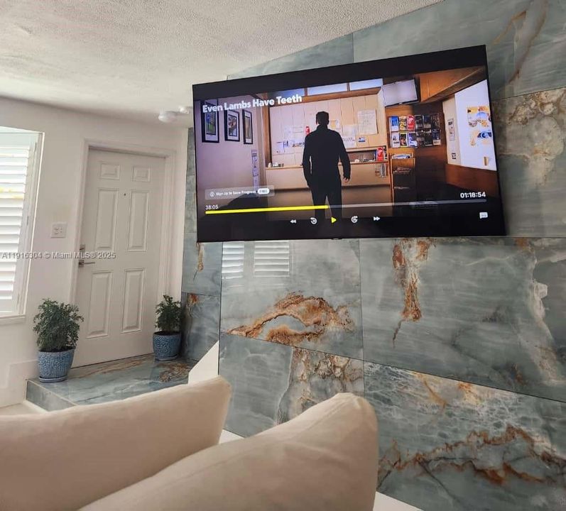 For Sale: $518,777 (2 beds, 2 baths, 1152 Square Feet)