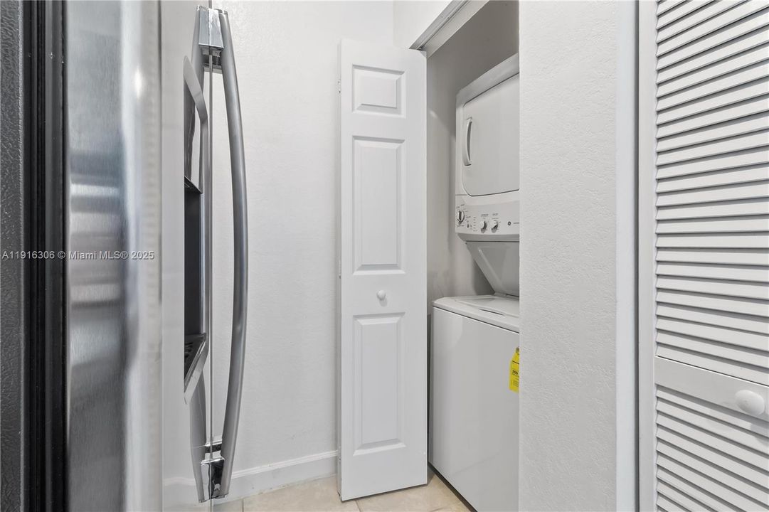 For Rent: $1,700 (1 beds, 1 baths, 0 Square Feet)