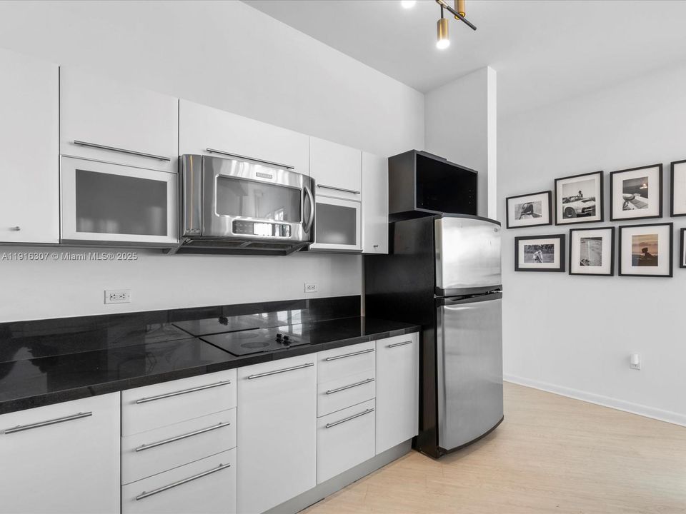 En Venta: $450,000 (1 camas, 1 baños, 1000 Pies cuadrados)