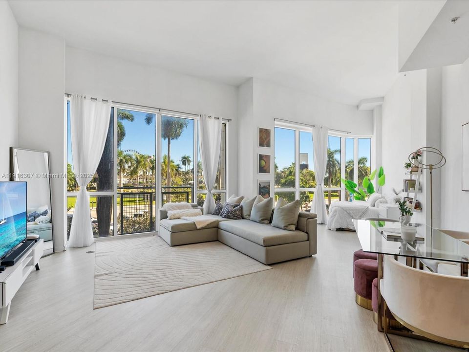 En Venta: $450,000 (1 camas, 1 baños, 1000 Pies cuadrados)