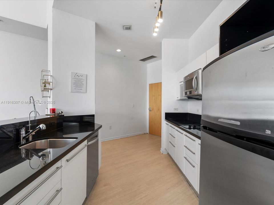 En Venta: $450,000 (1 camas, 1 baños, 1000 Pies cuadrados)