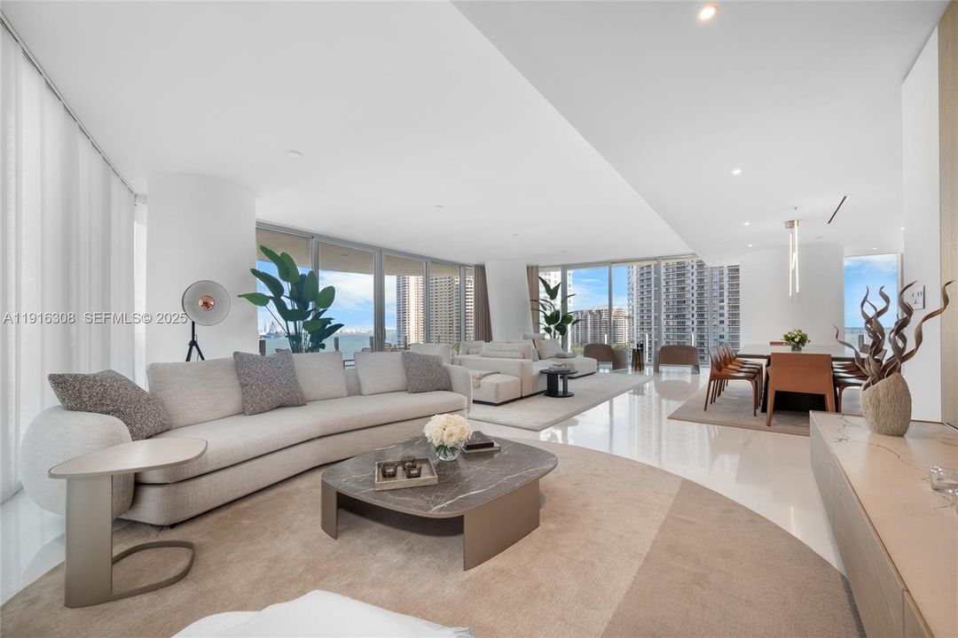 待售: $7,995,000 (4 贝兹, 4 浴室, 3643 平方英尺)