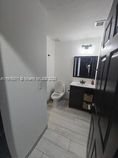 For Rent: $8,900 (5 beds, 5 baths, 3715 Square Feet)