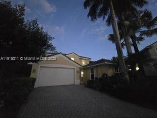 For Rent: $8,900 (5 beds, 5 baths, 3715 Square Feet)