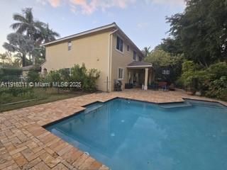 For Rent: $8,900 (5 beds, 5 baths, 3715 Square Feet)