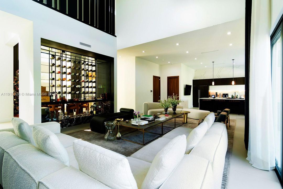 En Venta: $4,500,000 (5 camas, 4 baños, 4142 Pies cuadrados)