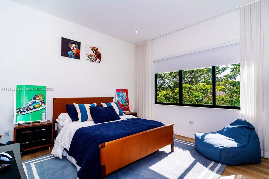 En Venta: $4,500,000 (5 camas, 4 baños, 4142 Pies cuadrados)