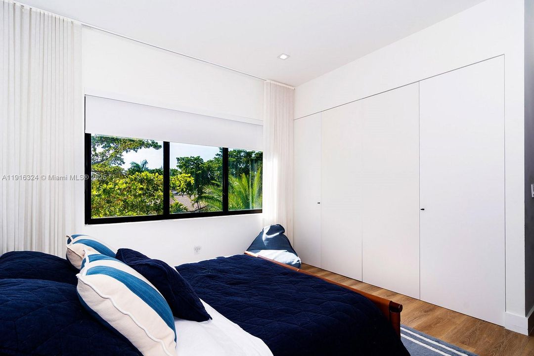 En Venta: $4,500,000 (5 camas, 4 baños, 4142 Pies cuadrados)