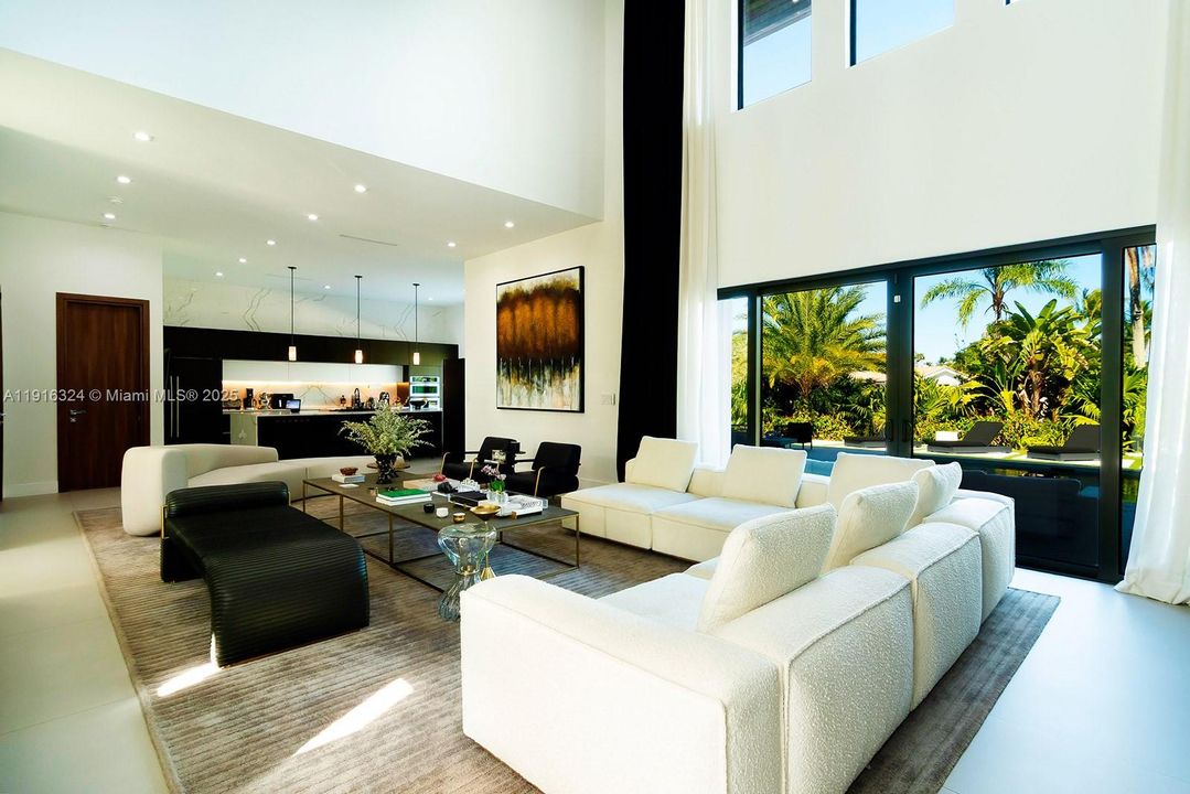 En Venta: $4,500,000 (5 camas, 4 baños, 4142 Pies cuadrados)