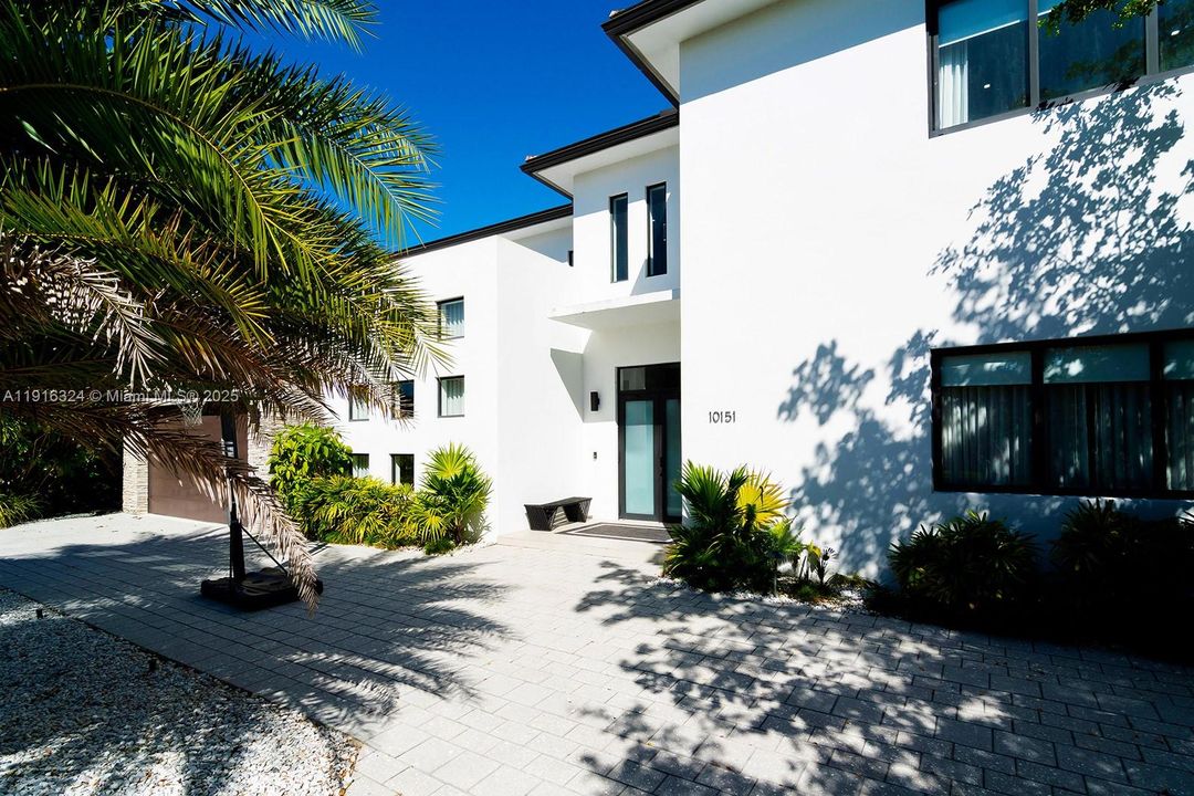 En Venta: $4,500,000 (5 camas, 4 baños, 4142 Pies cuadrados)