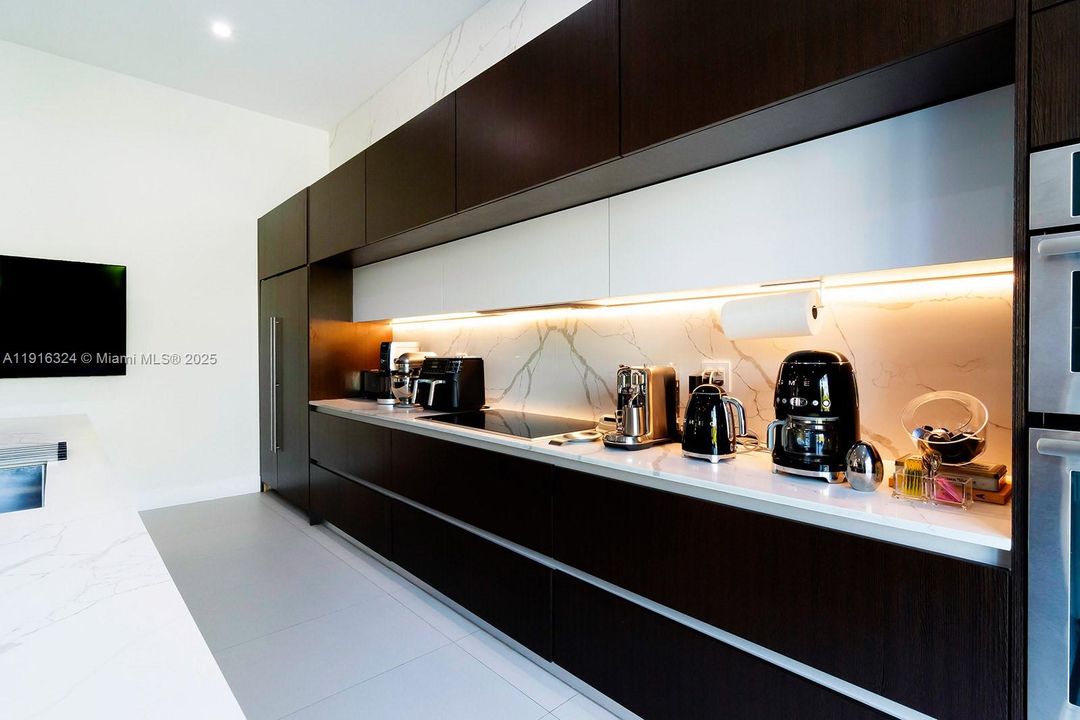 En Venta: $4,500,000 (5 camas, 4 baños, 4142 Pies cuadrados)