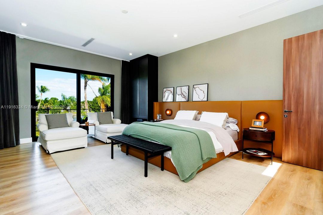 En Venta: $4,500,000 (5 camas, 4 baños, 4142 Pies cuadrados)