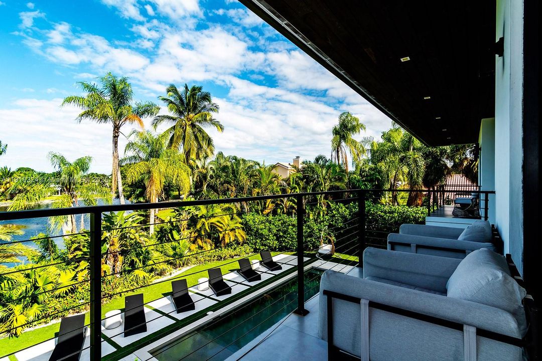 En Venta: $4,500,000 (5 camas, 4 baños, 4142 Pies cuadrados)