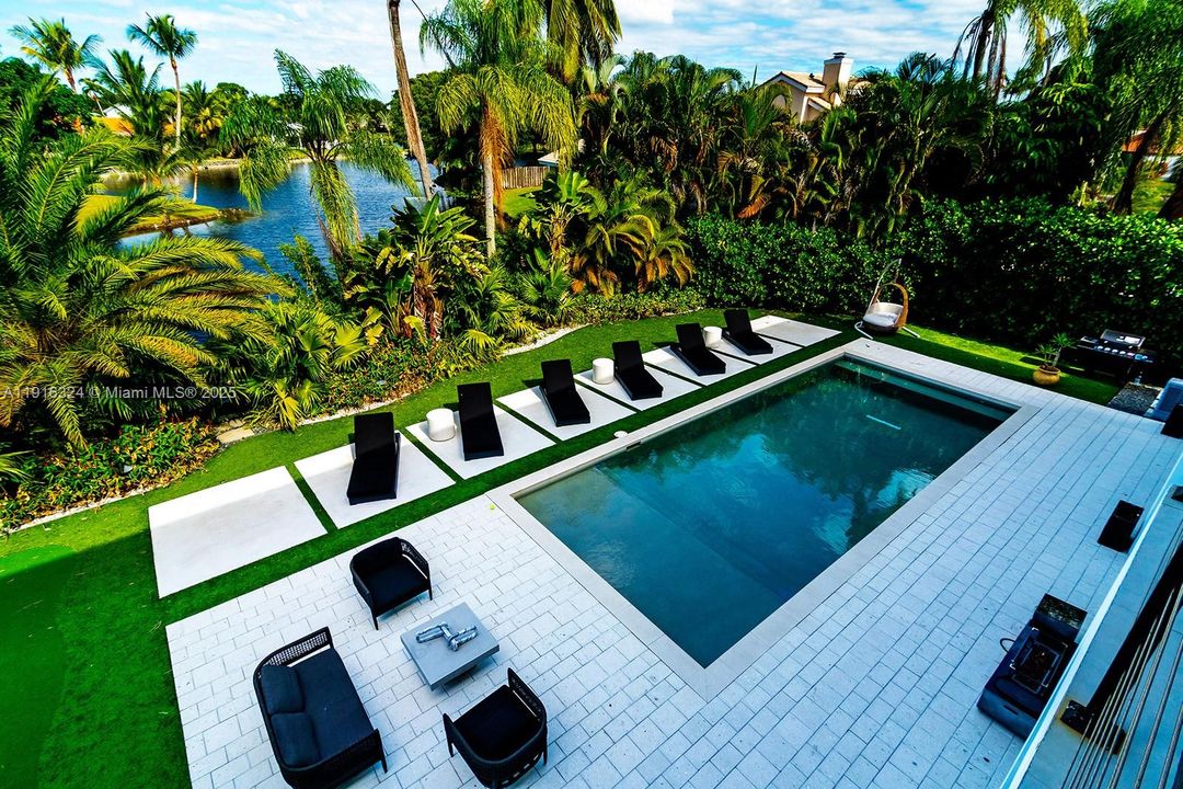 En Venta: $4,500,000 (5 camas, 4 baños, 4142 Pies cuadrados)