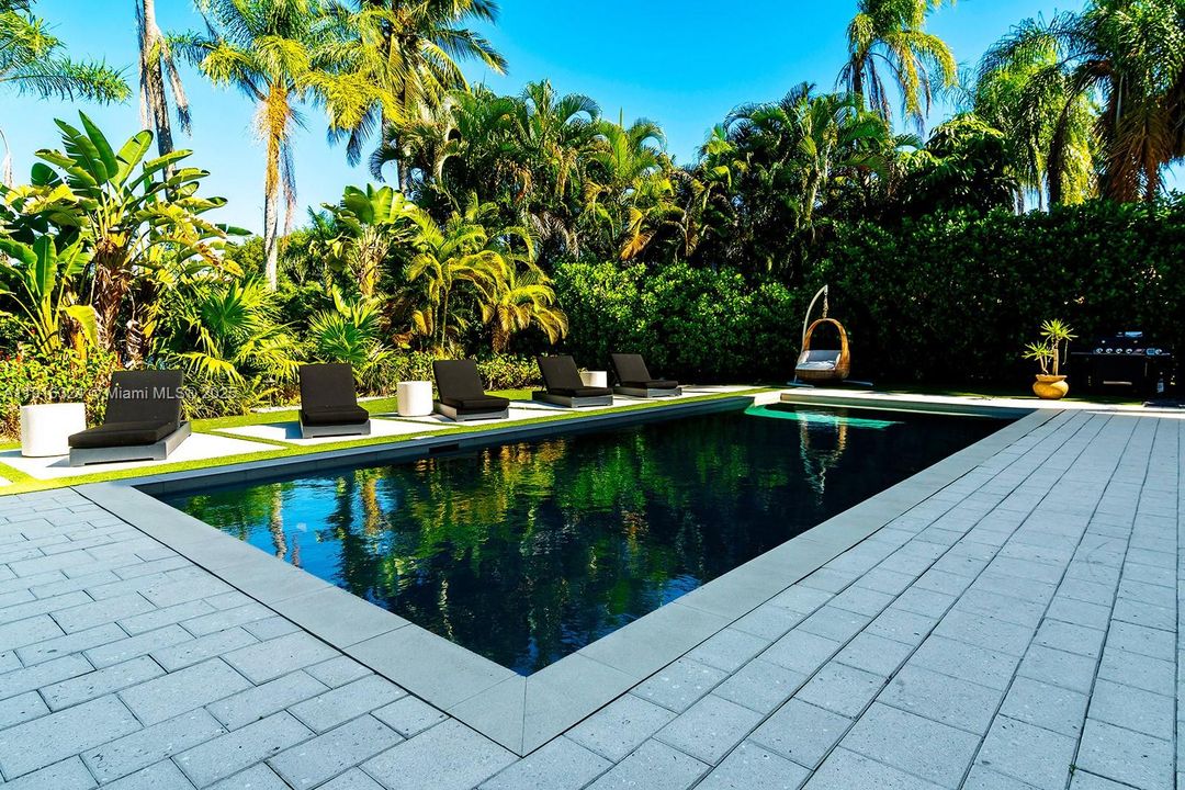 En Venta: $4,500,000 (5 camas, 4 baños, 4142 Pies cuadrados)