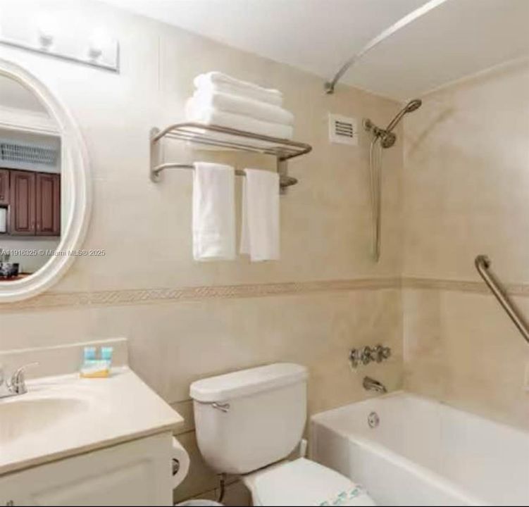 For Rent: $1,800 (0 beds, 1 baths, 360 Square Feet)