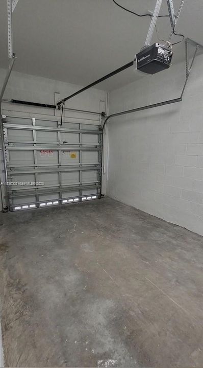 For Rent: $3,500 (4 beds, 3 baths, 1602 Square Feet)