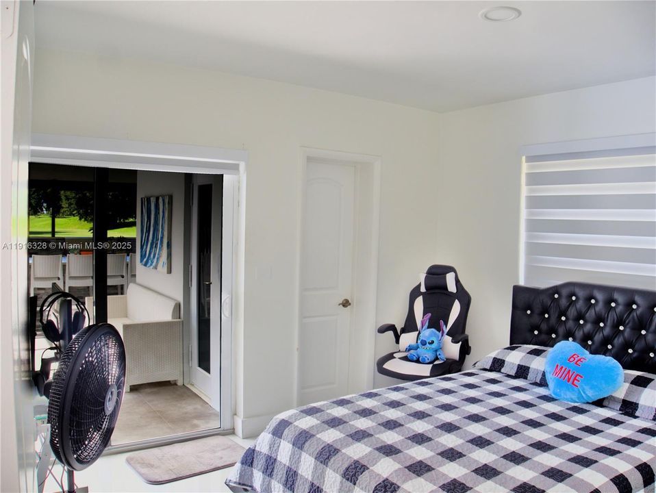 For Sale: $1,150,000 (6 beds, 4 baths, 2748 Square Feet)