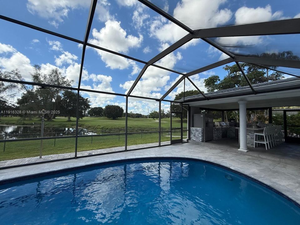 For Sale: $1,150,000 (6 beds, 4 baths, 2748 Square Feet)