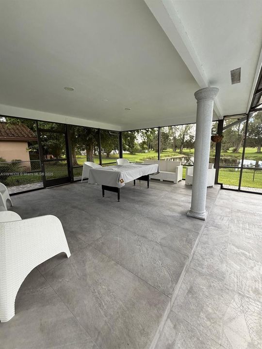 For Sale: $1,150,000 (6 beds, 4 baths, 2748 Square Feet)