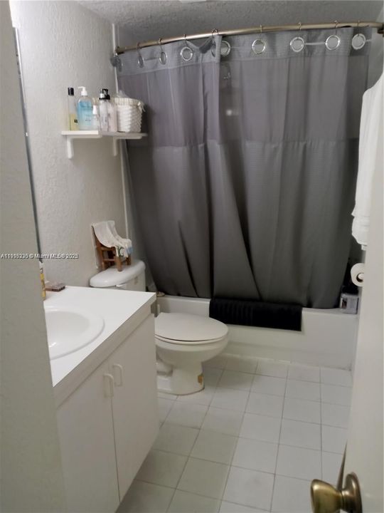 For Rent: $2,100 (2 beds, 1 baths, 690 Square Feet)
