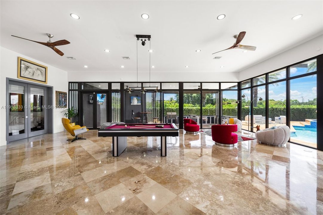 For Sale: $3,495,000 (5 beds, 4 baths, 4663 Square Feet)