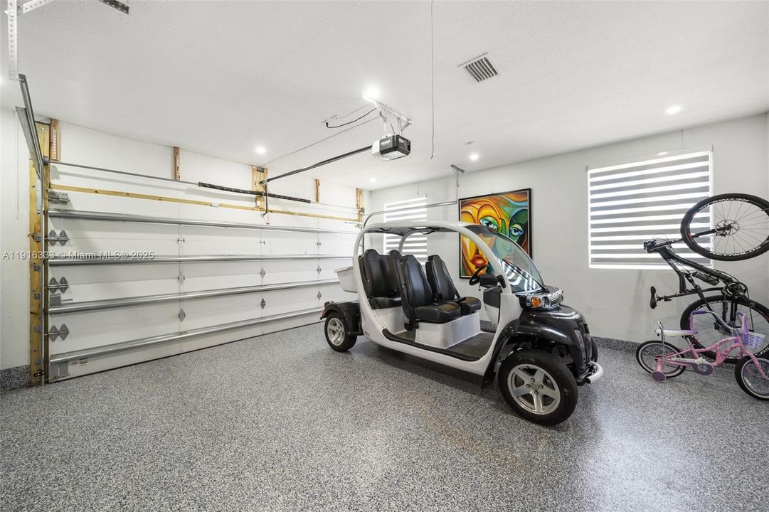 For Sale: $3,495,000 (5 beds, 4 baths, 4663 Square Feet)