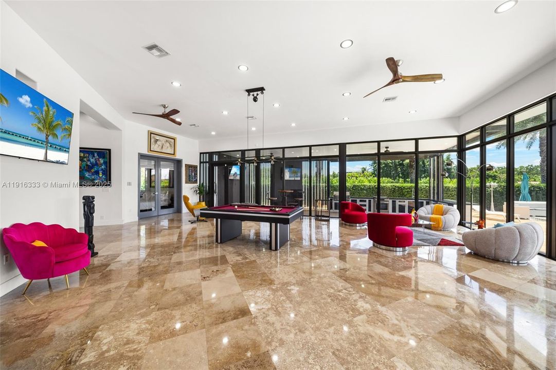 For Sale: $3,495,000 (5 beds, 4 baths, 4663 Square Feet)