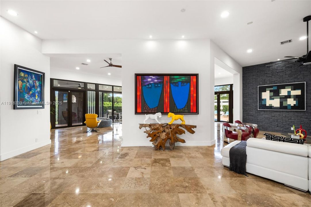 For Sale: $3,495,000 (5 beds, 4 baths, 4663 Square Feet)