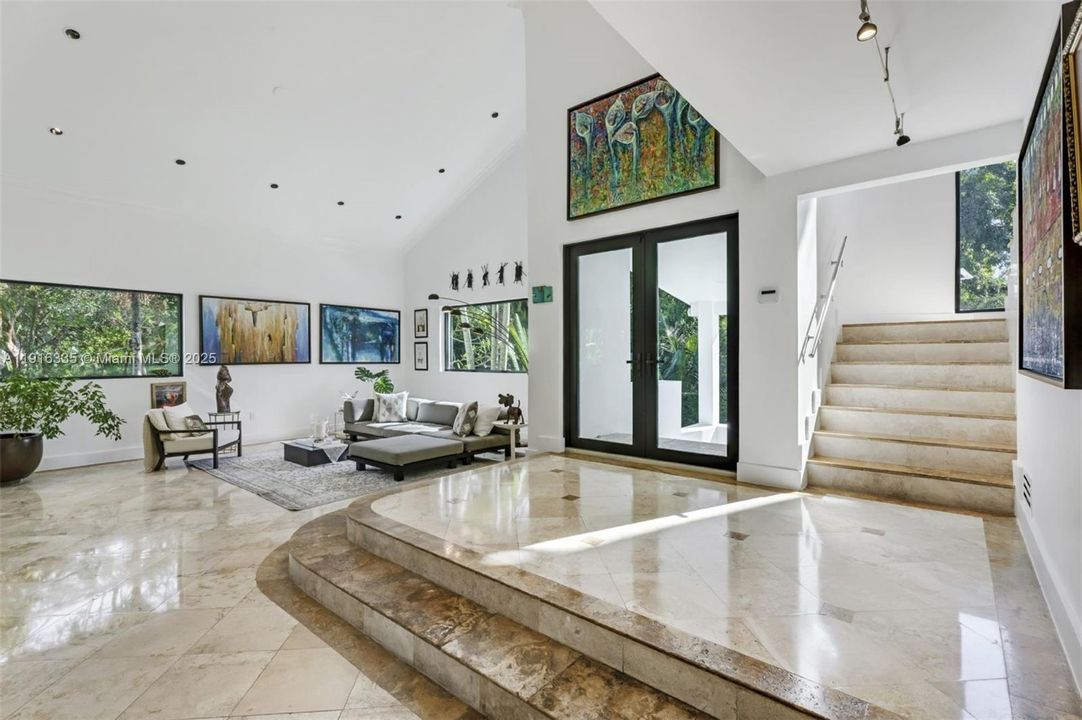 待售: $4,275,000 (7 贝兹, 5 浴室, 5646 平方英尺)