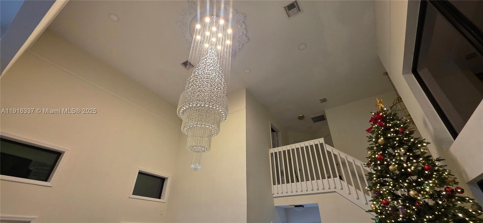 For Sale: $899,000 (4 beds, 3 baths, 2622 Square Feet)