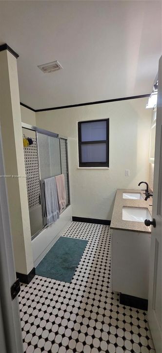 For Sale: $899,000 (4 beds, 3 baths, 2622 Square Feet)