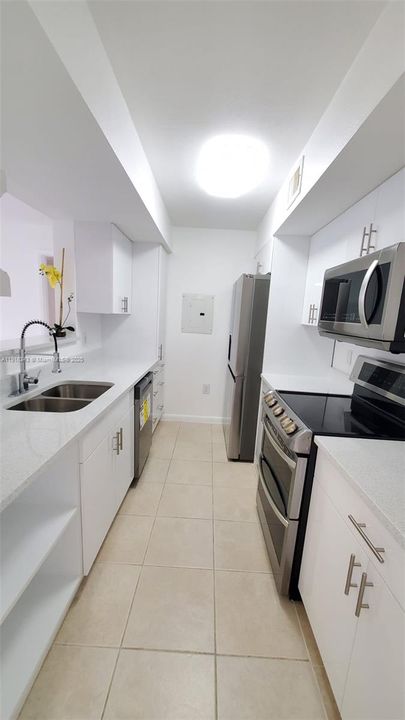 En Venta: $319,900 (2 camas, 2 baños, 1053 Pies cuadrados)